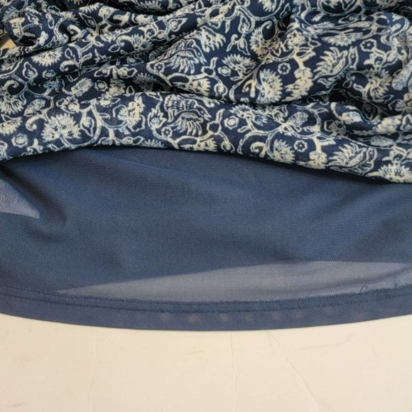 Chaps Blouse, Women's LG, Blue Floral Abstract w/Waterfall Ruffle Collar, EUC - Picture 7 of 11